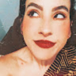 Meet your Posher, Leslie